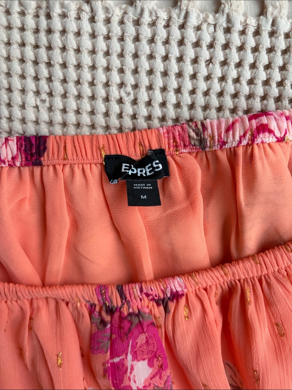 Express Coral Floral Flowy Off-Shoulder Blouse Medium - Picture 3 of 6